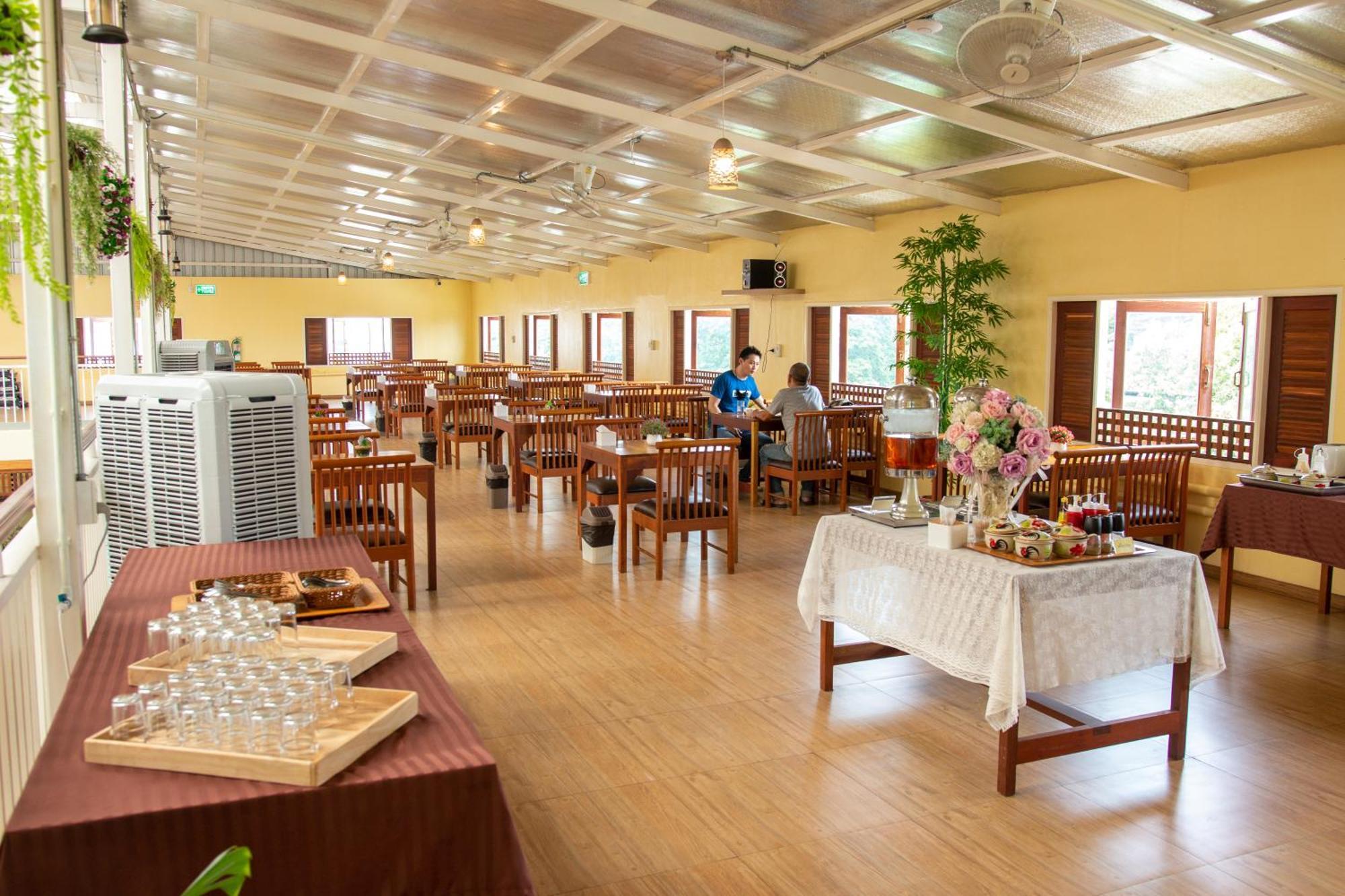 Nonnee Lampang Hotel Exterior photo